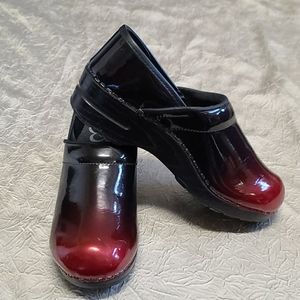 Sanita Milan Clog - Red to Black Gradient